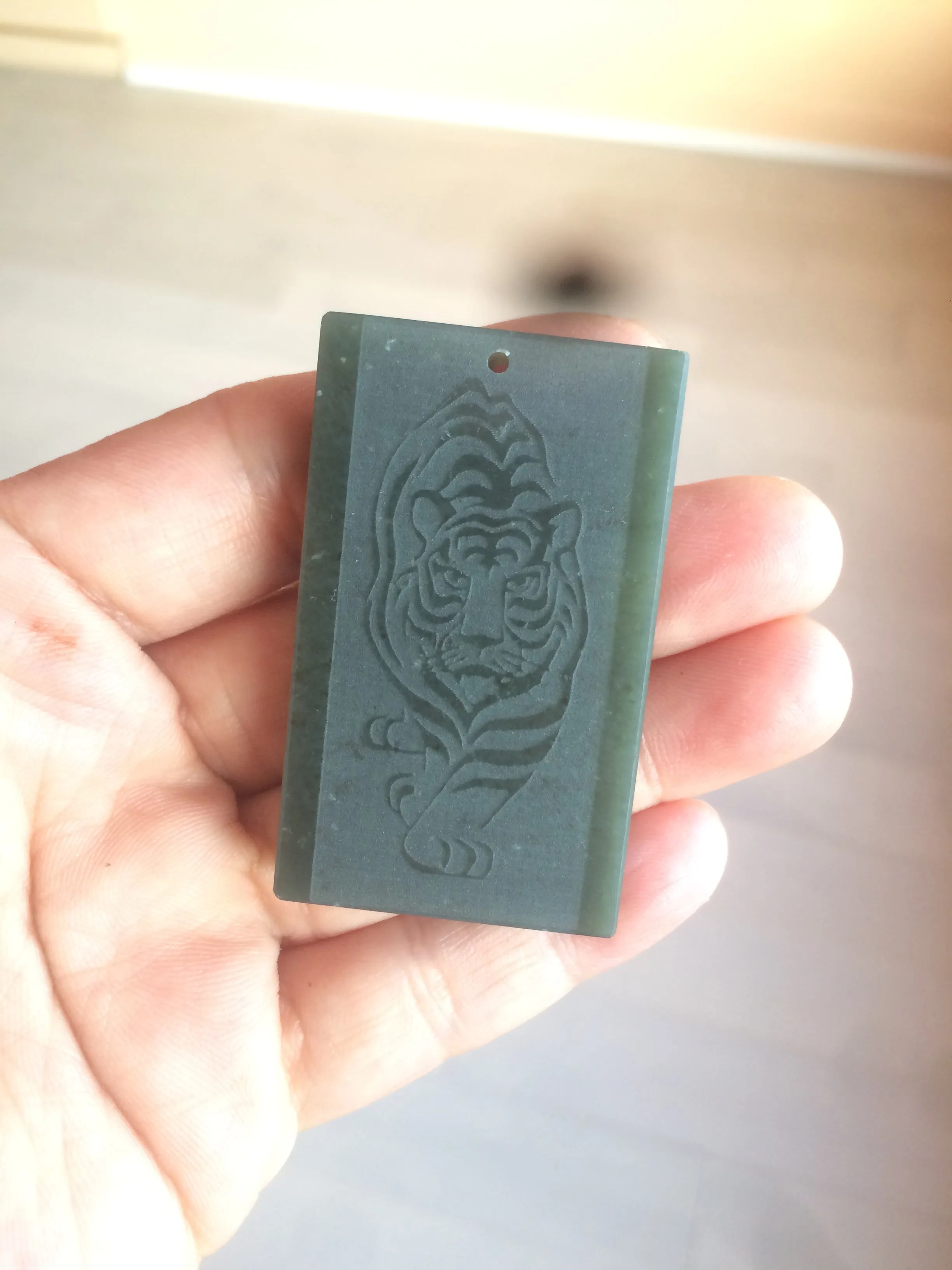 100% natural dark green/black nephrite Hetian jade (青玉) tiger safe and sound pendant J120