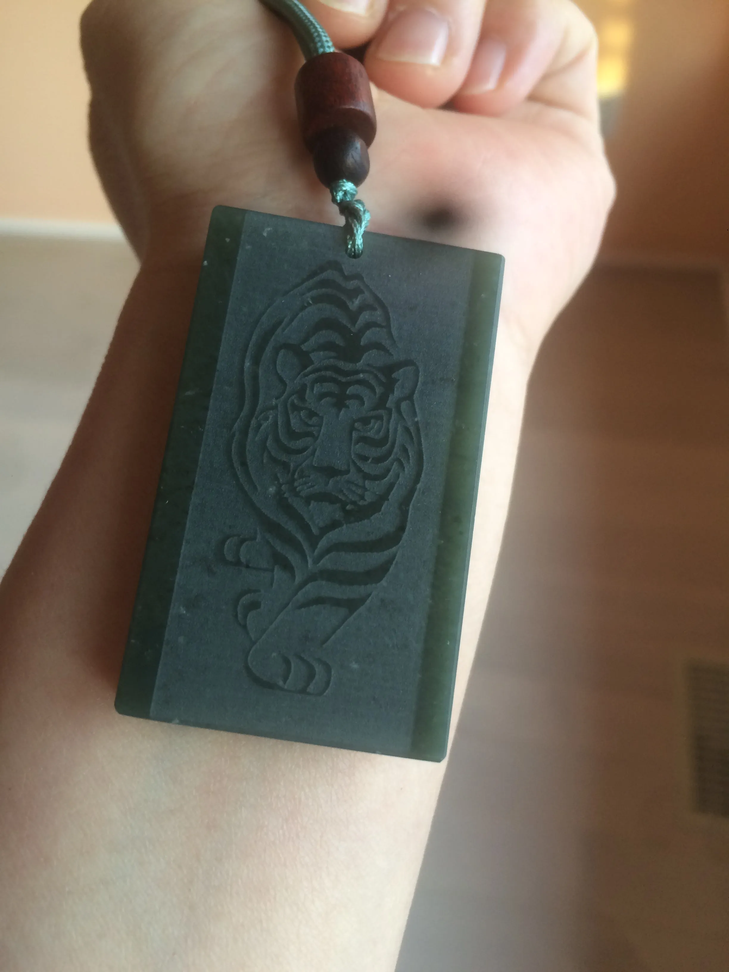 100% natural dark green/black nephrite Hetian jade (青玉) tiger safe and sound pendant J120