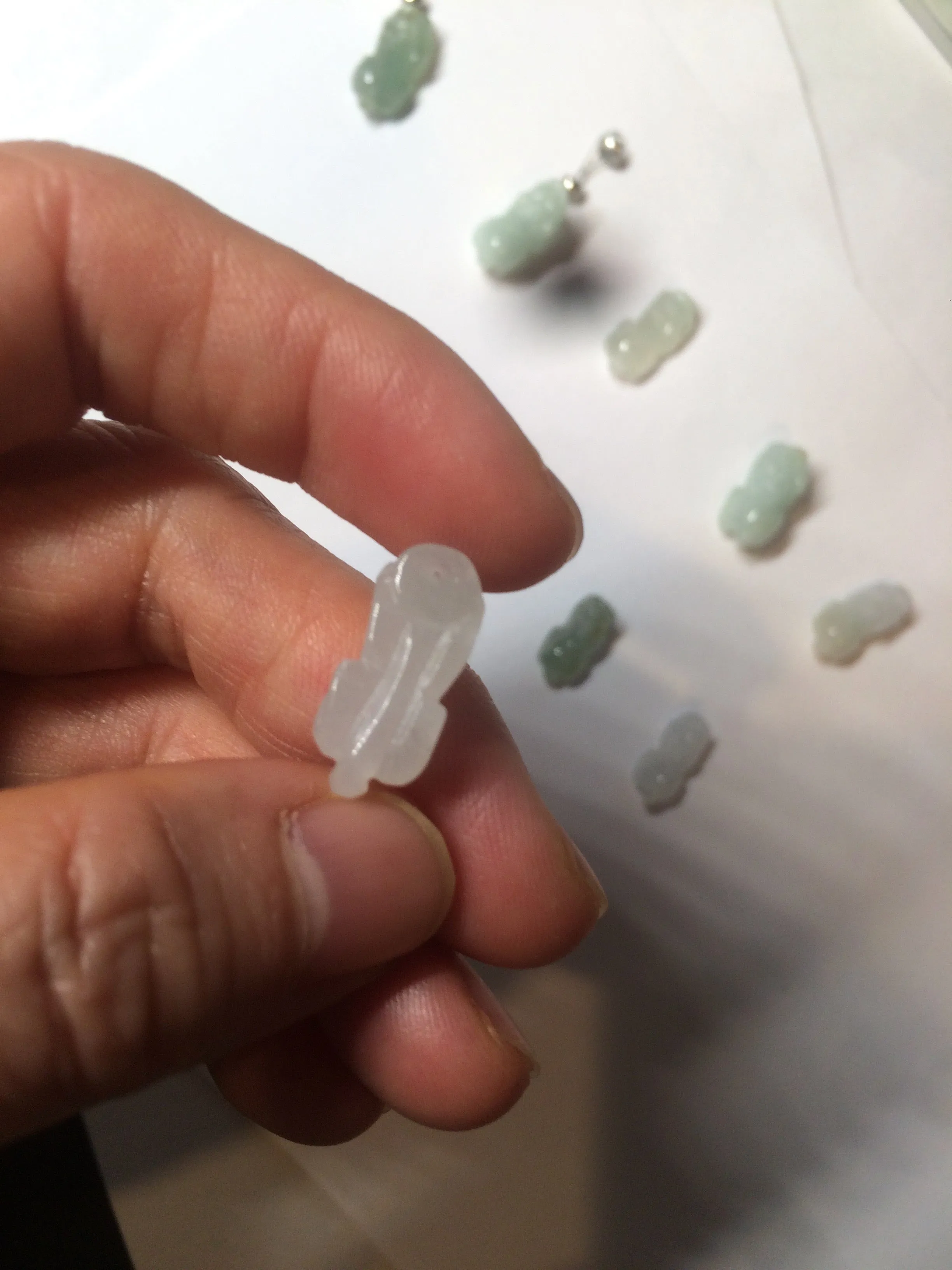 100% natural type A icy watery extra small jadeite jade green/white 3D PiXiu(貔貅) pendant BG10