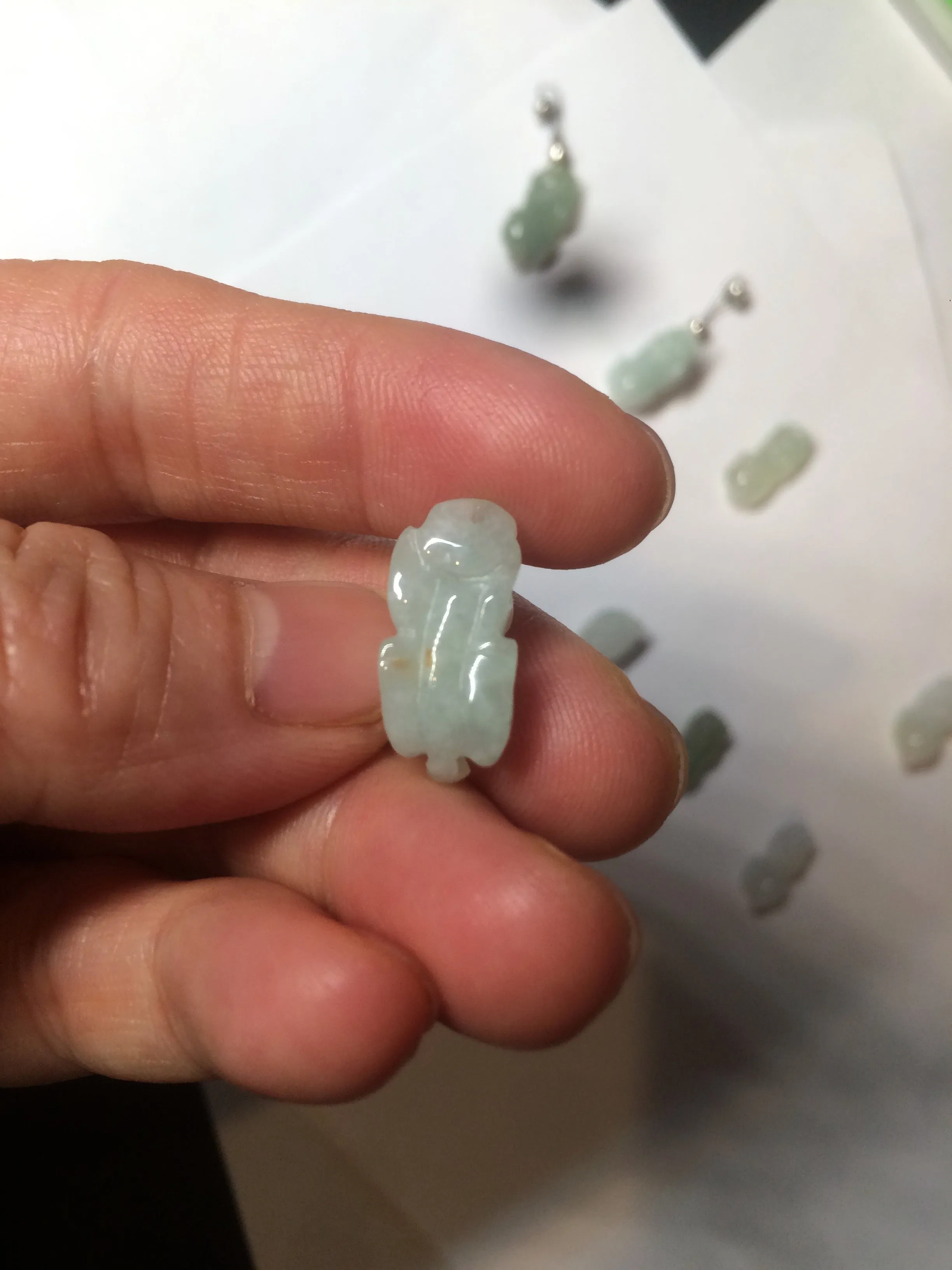 100% natural type A icy watery extra small jadeite jade green/white 3D PiXiu(貔貅) pendant BG10