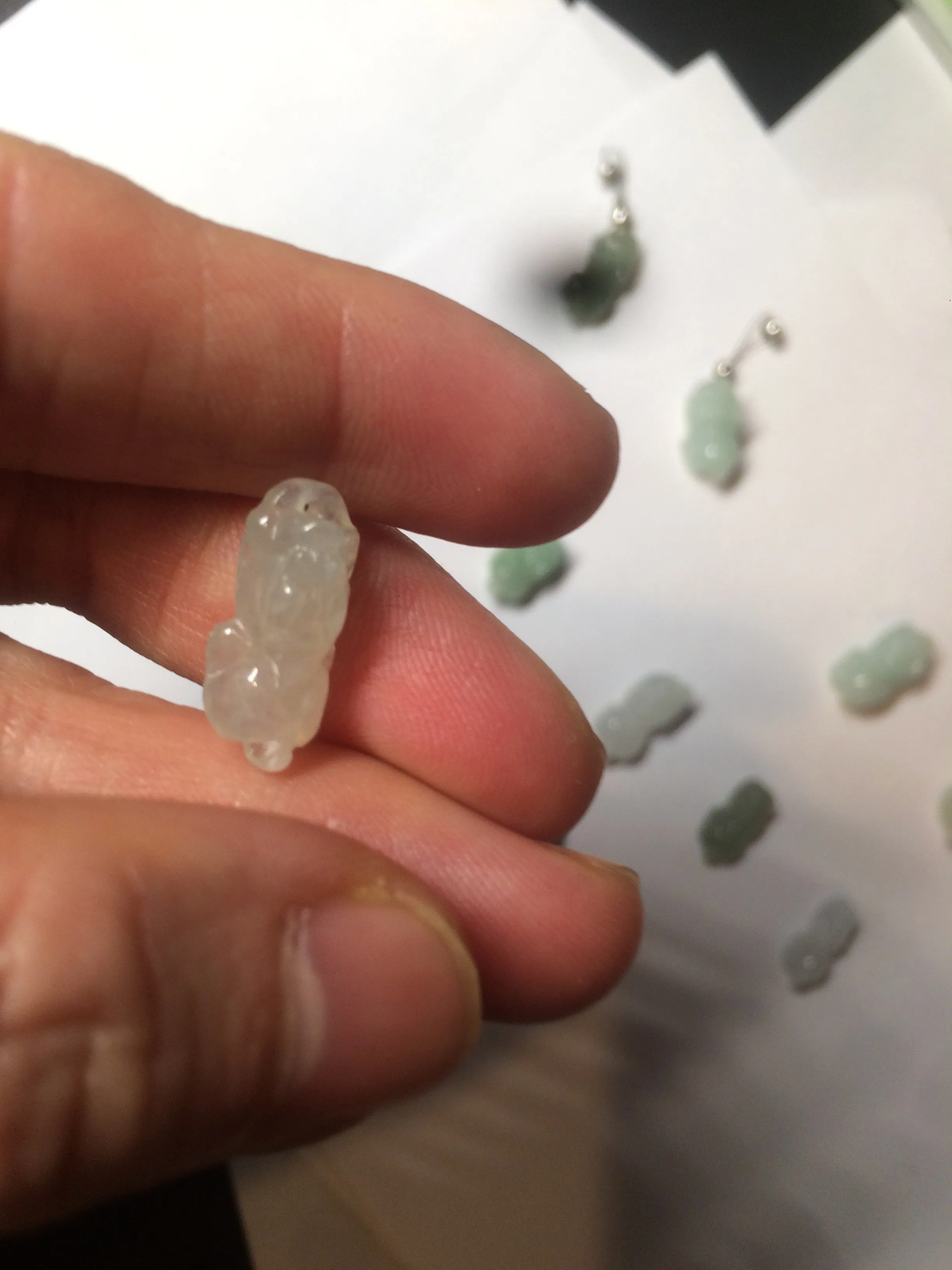 100% natural type A icy watery extra small jadeite jade green/white 3D PiXiu(貔貅) pendant BG10