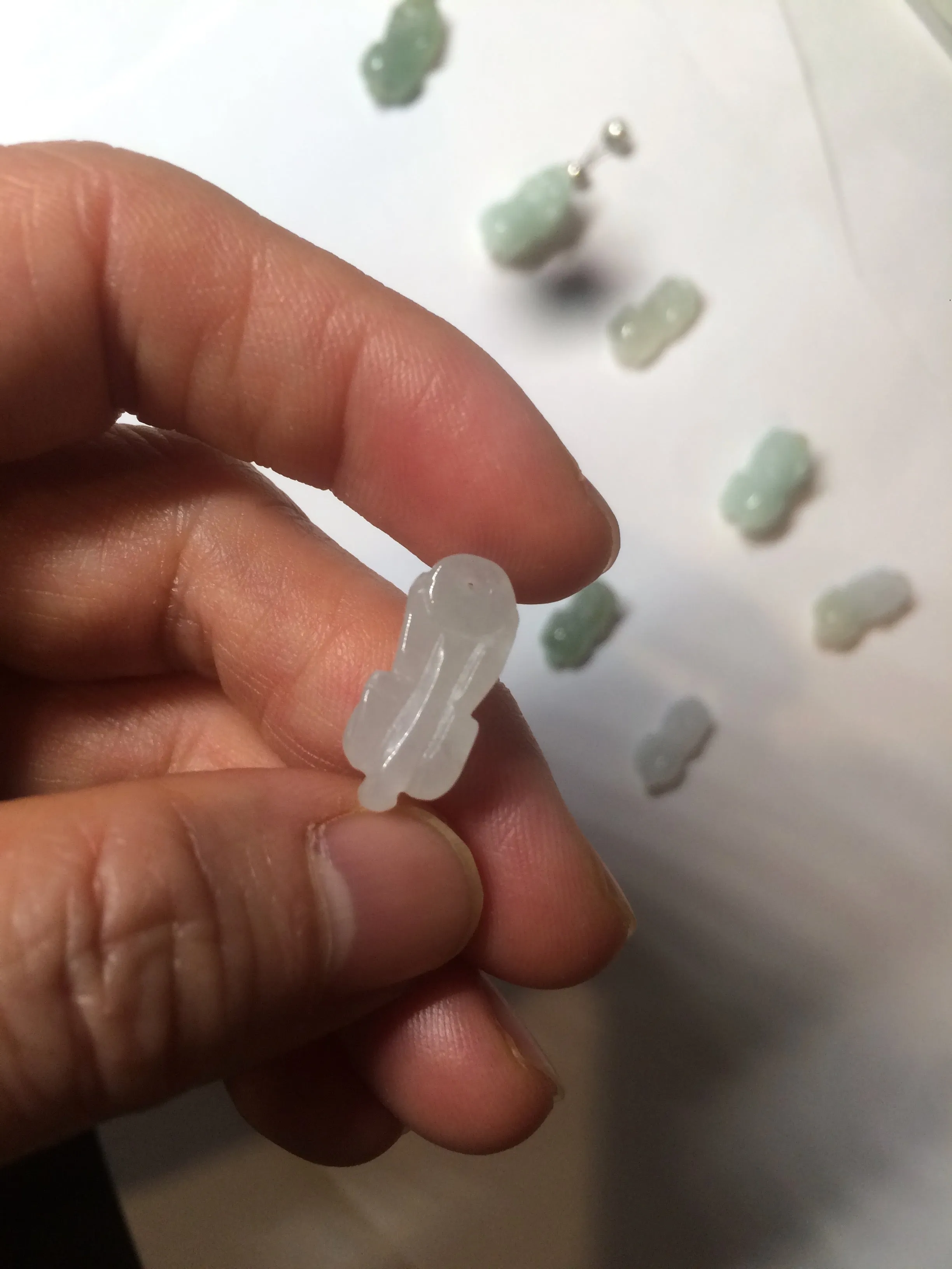 100% natural type A icy watery extra small jadeite jade green/white 3D PiXiu(貔貅) pendant BG10