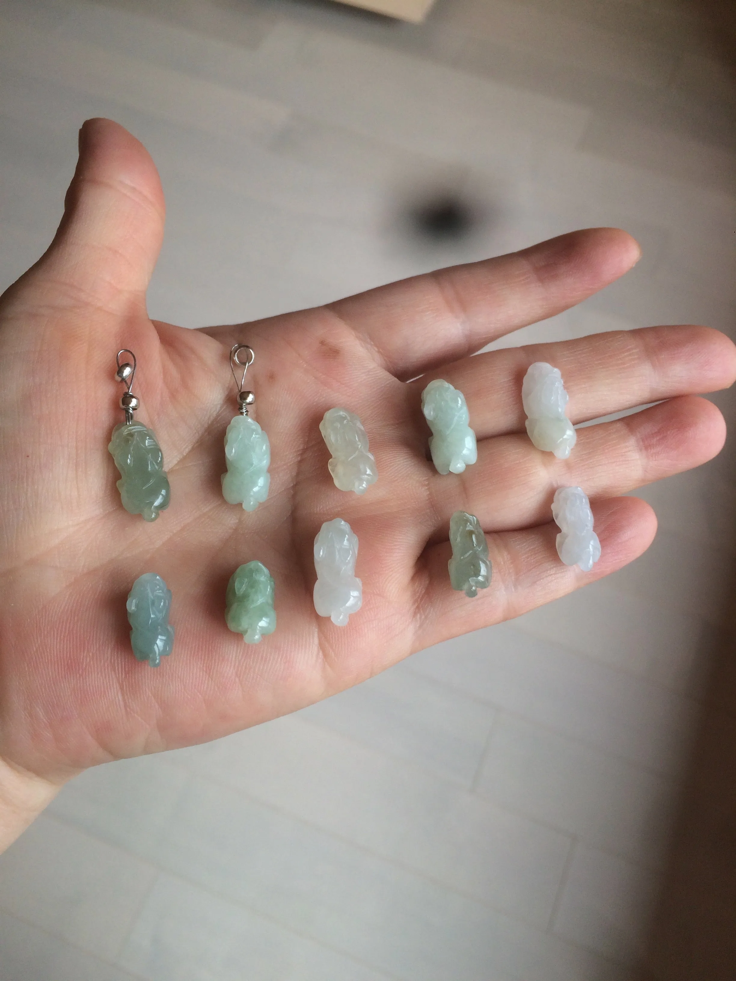 100% natural type A icy watery extra small jadeite jade green/white 3D PiXiu(貔貅) pendant BG10