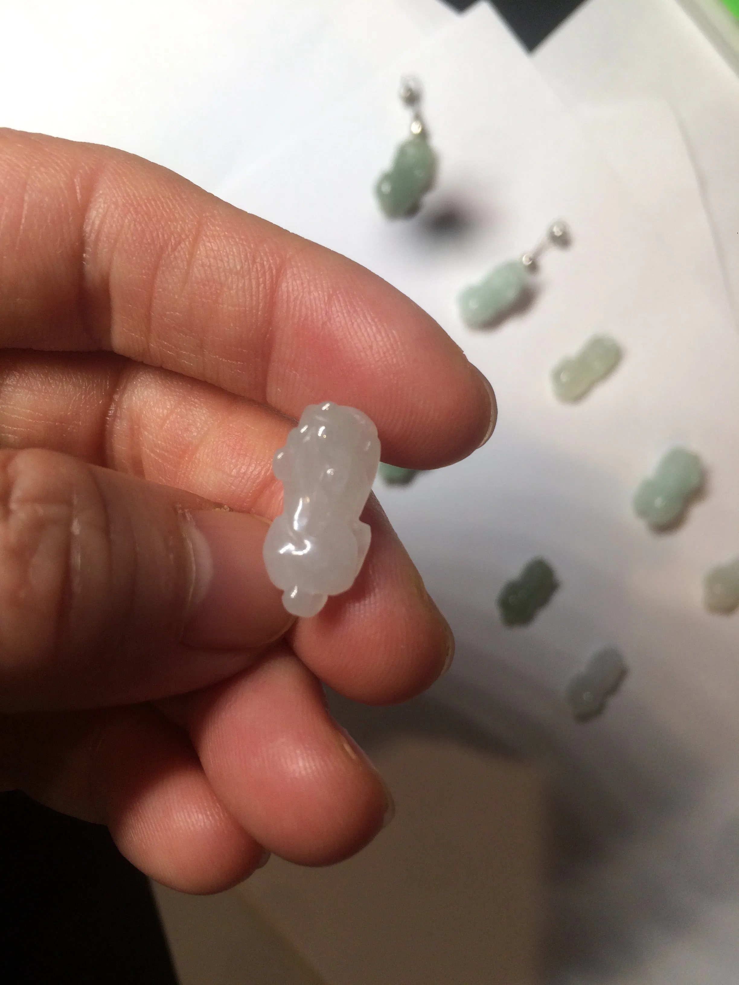 100% natural type A icy watery extra small jadeite jade green/white 3D PiXiu(貔貅) pendant BG10