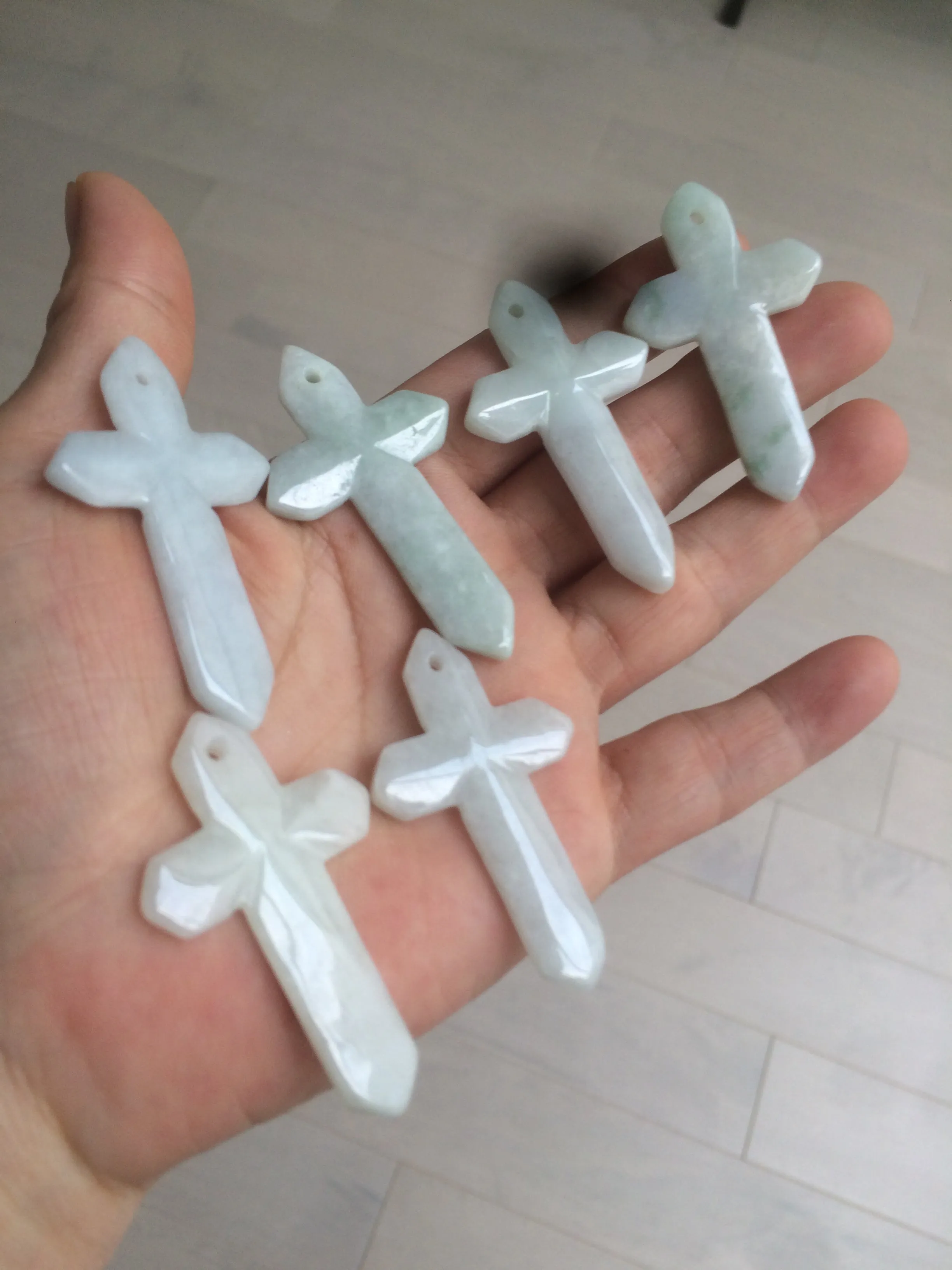 100% Natural type A light green/white/gray jadeite Jade Hand-held cross or cross pendant AY55