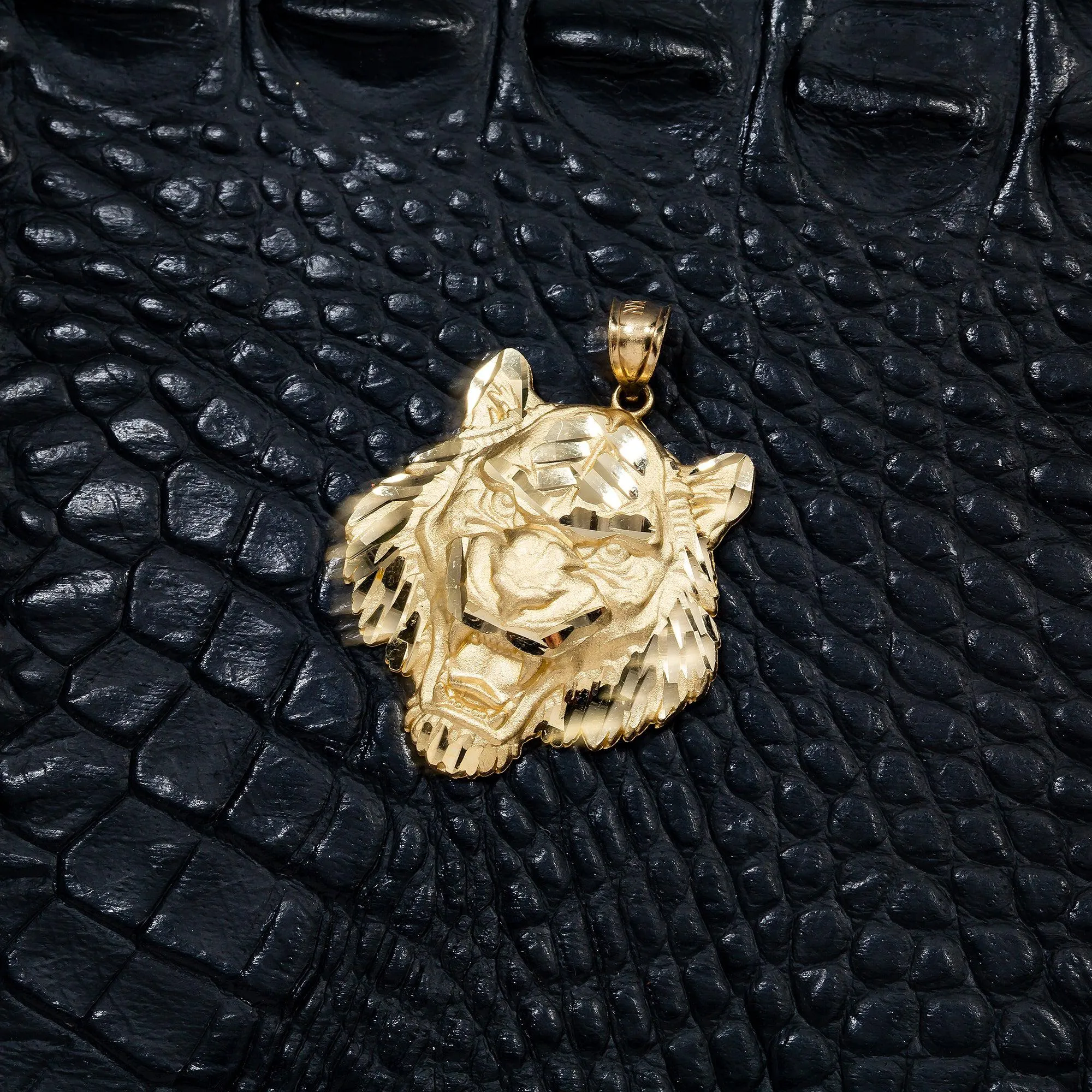 10K GOLD TIGER HEAD PENDANT 1.56"