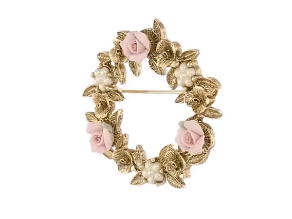 1928 Bridal Pink Porcelain Rose Wreath Brooch