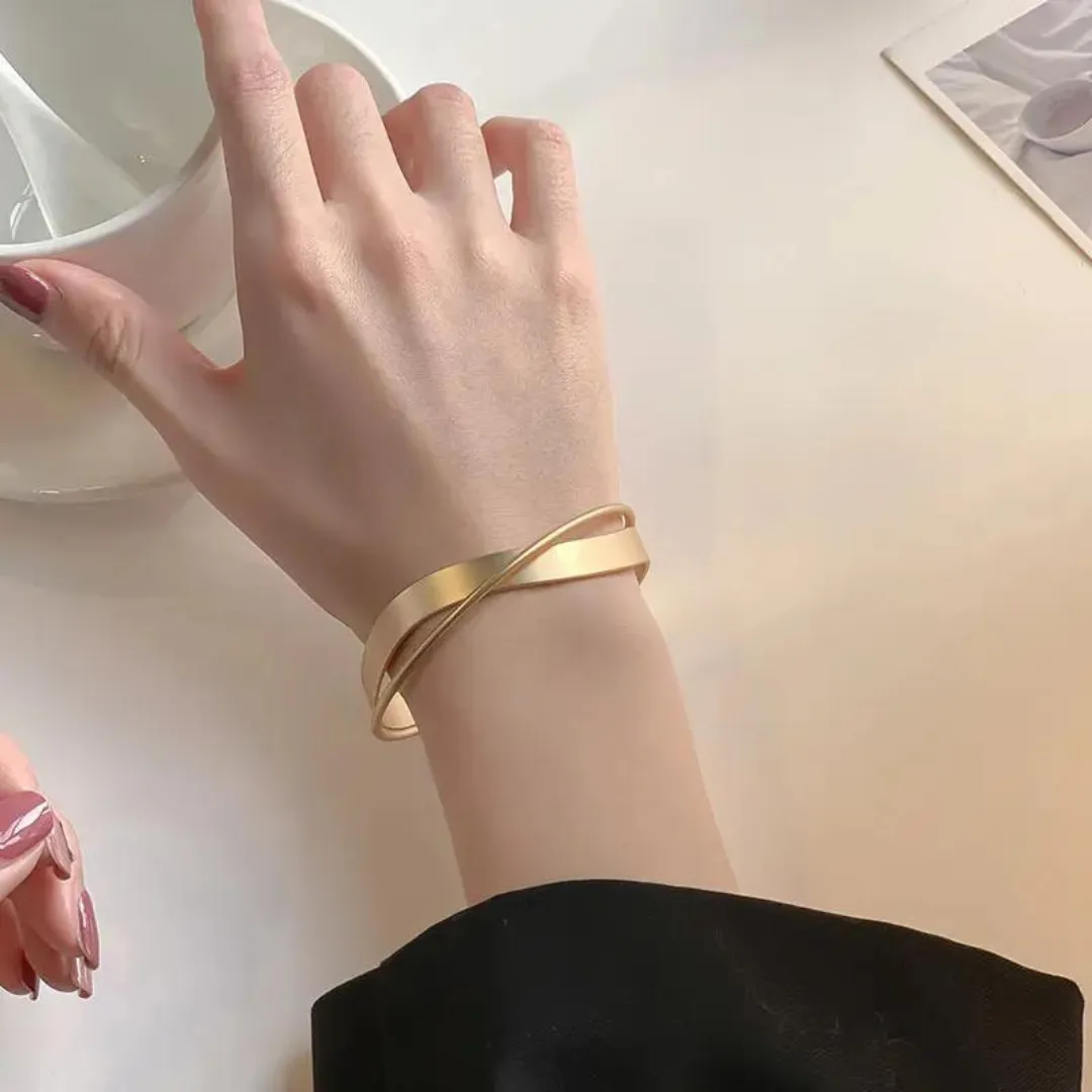 Chokore Irregular Matte gold Bracelet