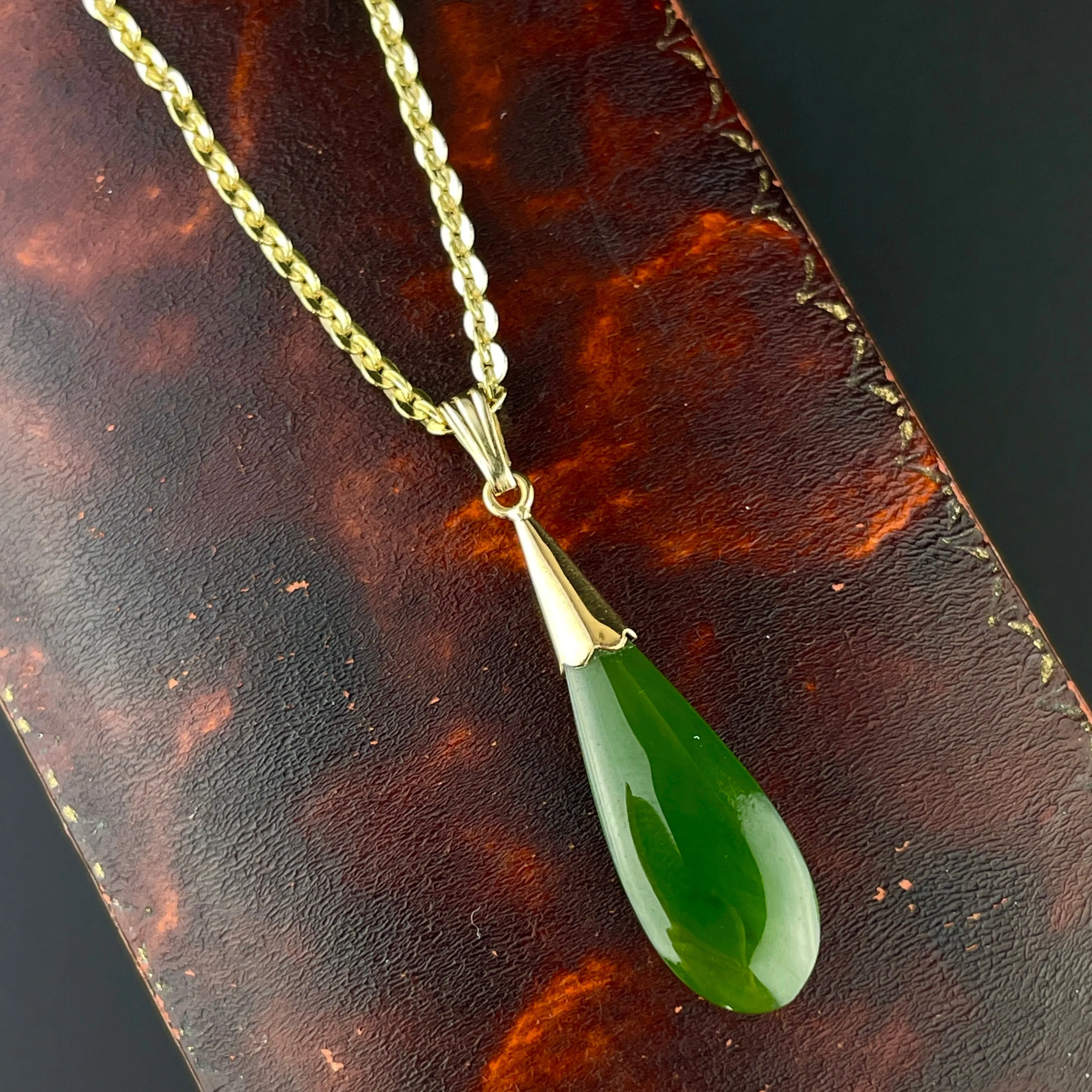 Edwardian 14K Gold Maori Pounamu New Zealand Jade Pendant Necklace