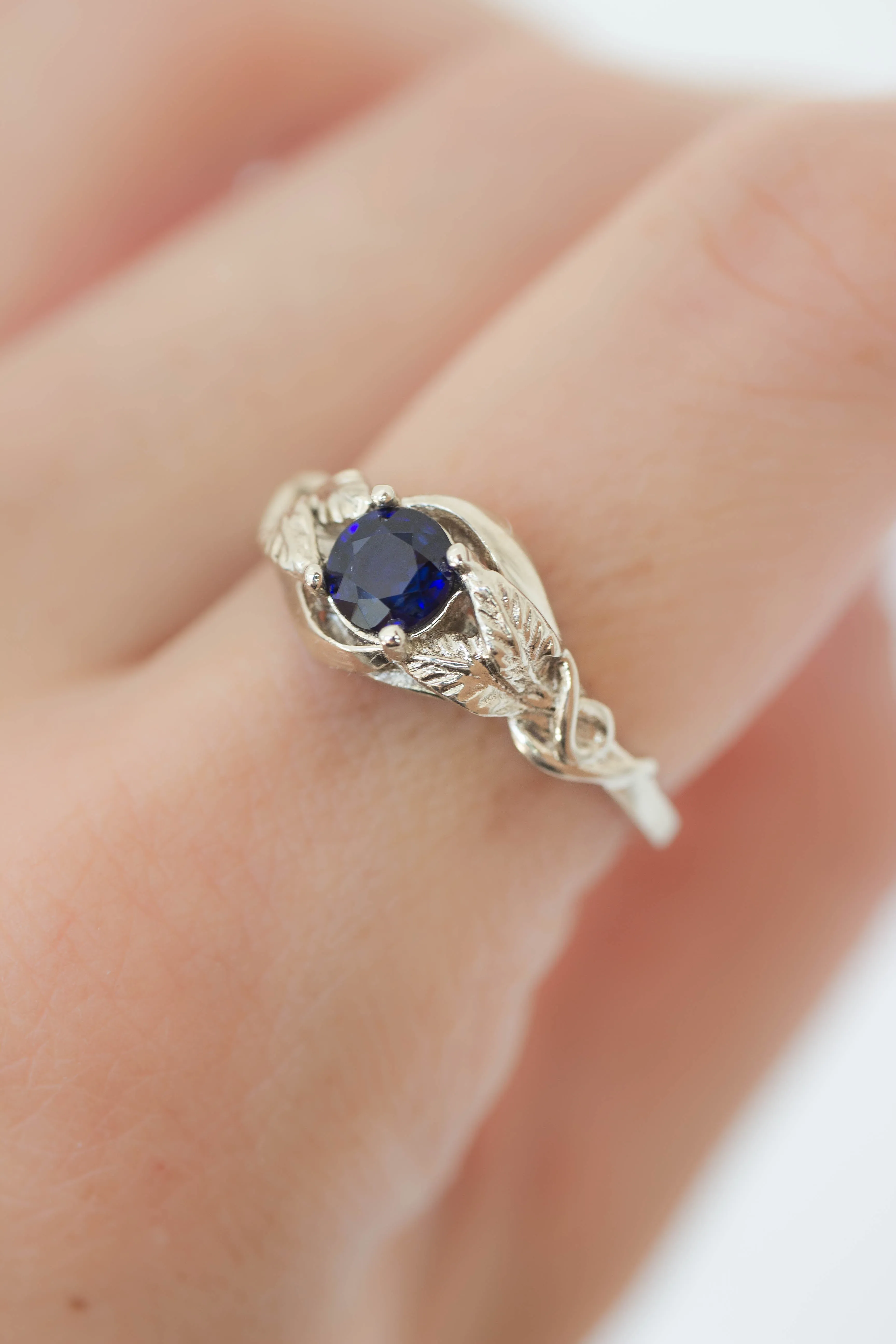 Natural sapphire engagement ring / Azalea