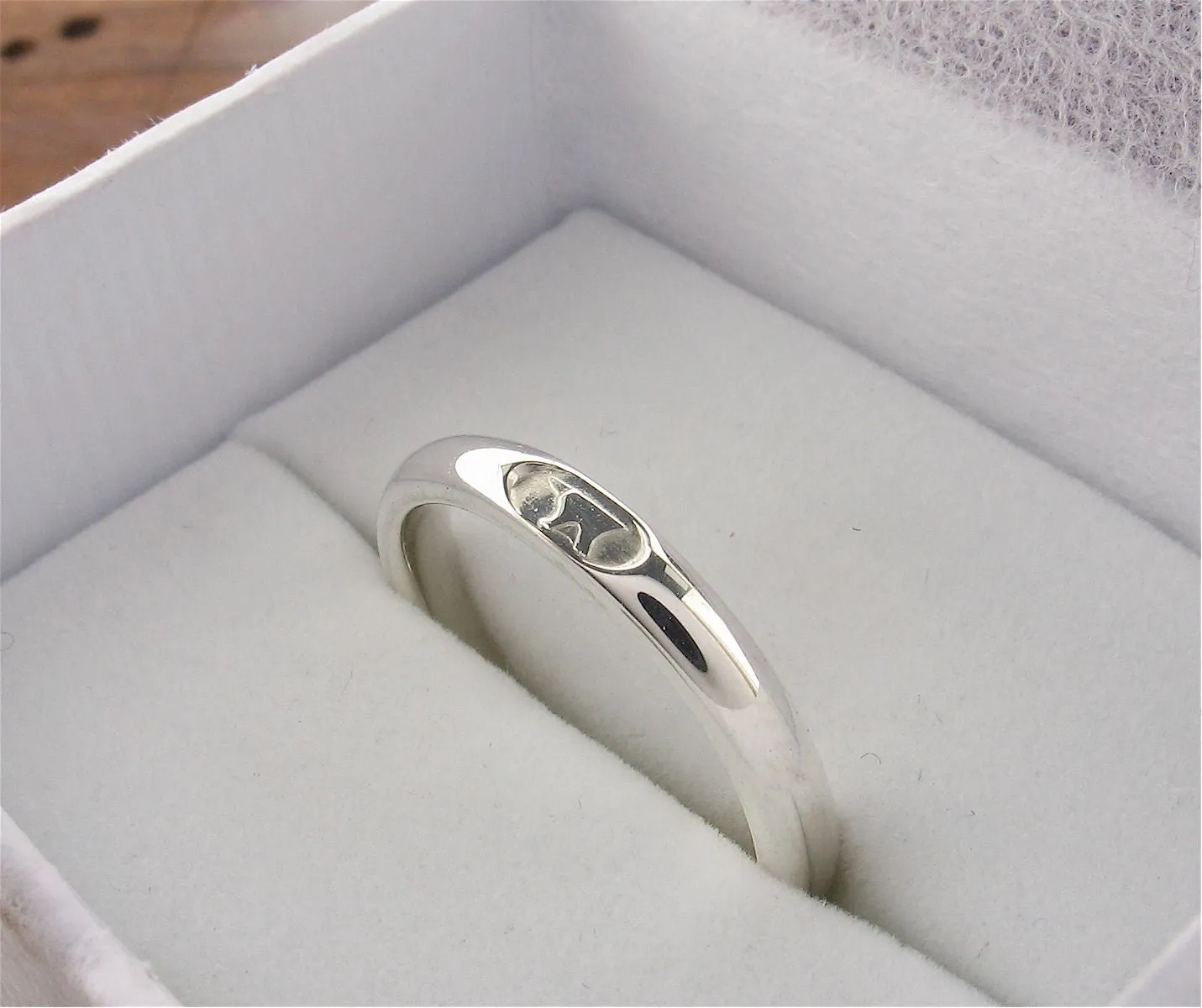 Silver wedding ring 3mm to 4mm Gretna Green Anvil narrow womens court