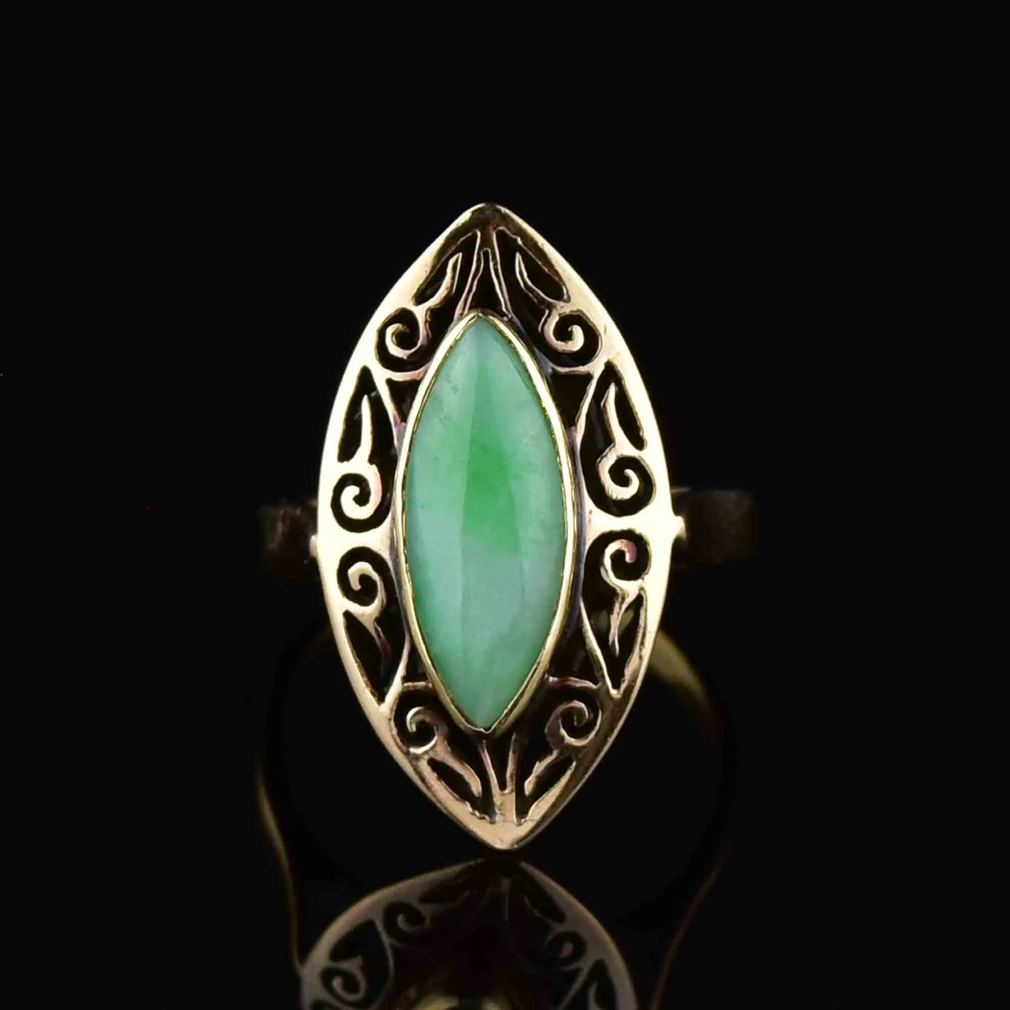 Vintage 14K Gold Jade Navette Style Ring